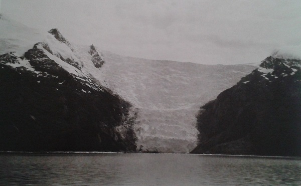 Martin Gusinde, Glacier de la cordillère Darwin, canal Beagle (territoire Yamana)